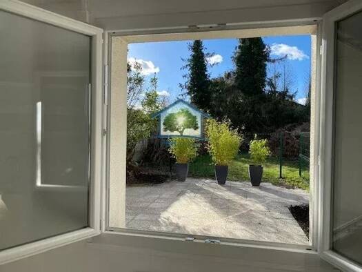 Local d'activités à vendre 165 000 € 50 m² d'espace de stockage Emile Zola Sotteville-lès-Rouen 76300