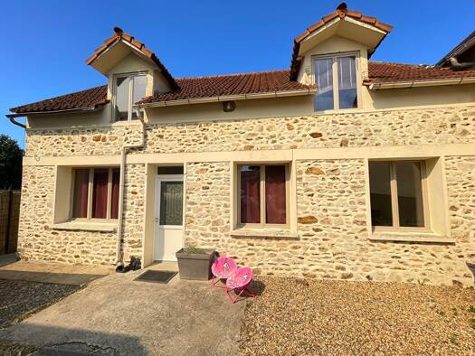Maison à vendre 267 750 € 6 pièces 4 chambres 121 m² 700 m² de terrain Épernon 28230