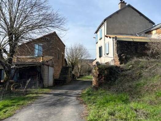 Maison à vendre 106 000 € 4 pièces 98 m² 1 720 m² de terrain Brousse-le-Château 12480