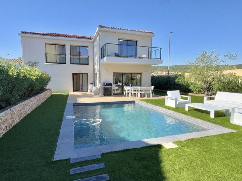 Maison à louer, 133m², CASSIS