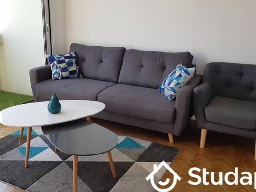 Colocation à louer 470 € 1 pièce 1 chambre 11 m² 2ème étage Grammont Tours 37000