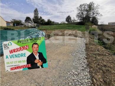 Terrain constructible à vendre 59 000 € 1 813 m² de terrain Le Pian-sur-Garonne 33490