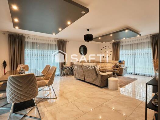 Maison à vendre 415 000 € 7 pièces 5 chambres 180 m² 1 500 m² de terrain Macornay 39570