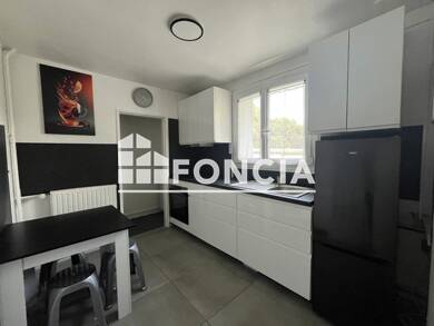 Appartement à louer 1 077 € 3 pièces 2 chambres 60,3 m² RDC Les Boutareines Villiers-sur-Marne 94350