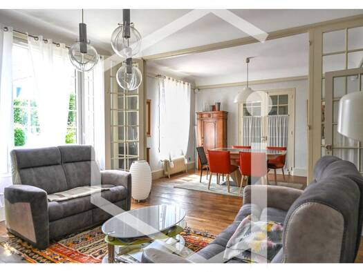 Maison à vendre 346 000 € 14 pièces 5 chambres 270 m² 500 m² de terrain Cosne cours sur Loire 58200