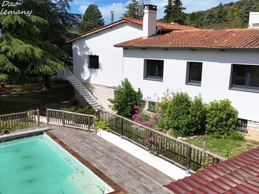 Maison à vendre 420 000 € 6 pièces 5 chambres 184 m² Saint Auban Château-Arnoux-Saint-Auban 04600