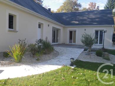 Maison de plain-pied à louer 1 056 € 5 pièces 4 chambres 105 m² 2 548 m² de terrain Sury Aux Bois 45530