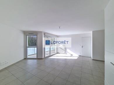 Appartement à louer - Neuf 1 775 € 3 pièces 2 chambres 67 m² RDC/5 Saint Genis Pouilly 01630