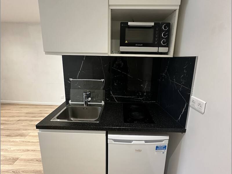 Maison à louer, 18m², PARIS 20E