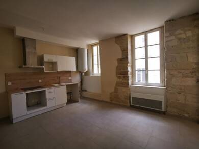Appartement à louer 790 € 3 pièces 2 chambres 60,7 m² 1er étage Abbaye-La Motte Villeneuve-Lès-Avignon 30400