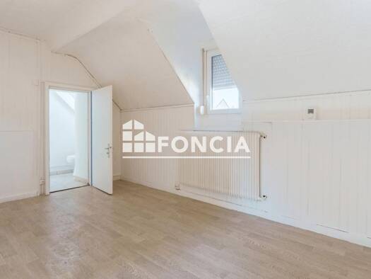 Appartement à vendre 90 500 € 2 pièces 1 chambre 29 m² Étage 2/2 Arquebuse Dijon 21000