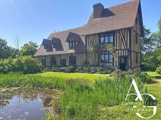Maison à vendre 525 000 € 5 pièces 3 chambres 202 m² 27 416 m² de terrain Saint-Arnoult 76490