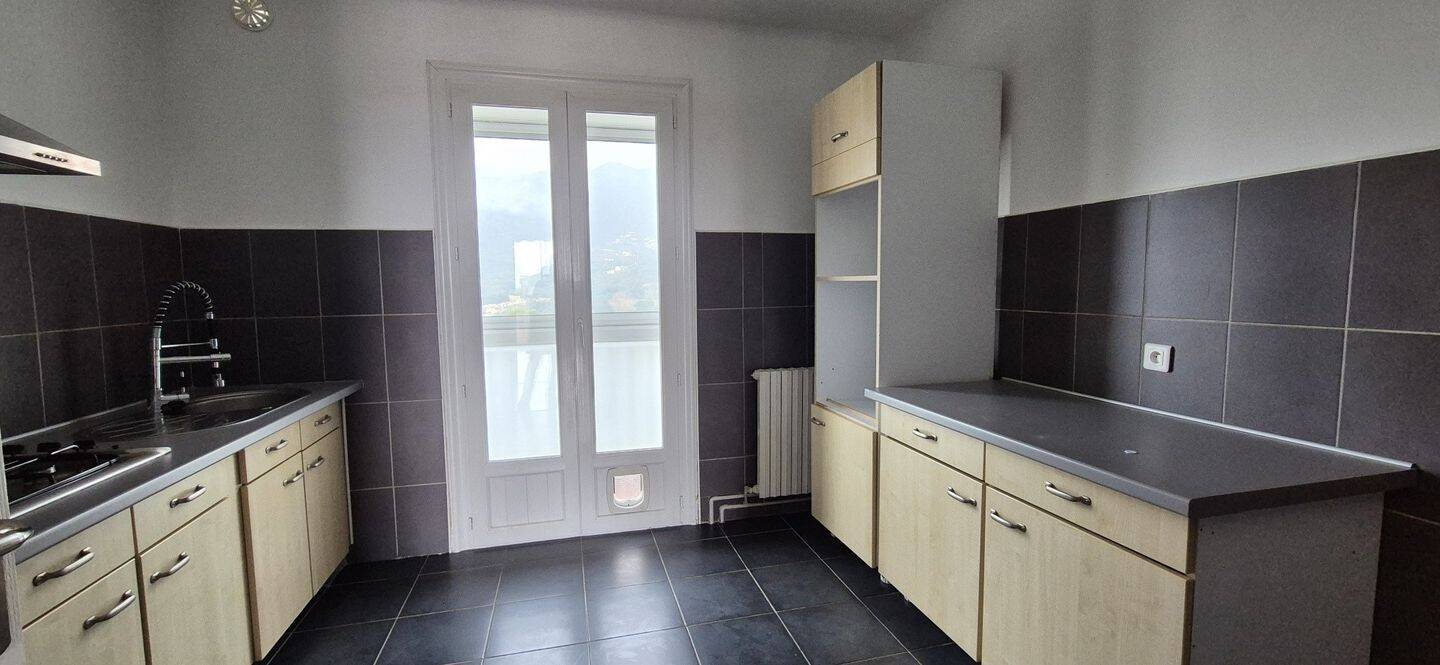 Maison à louer, 66m², AJACCIO