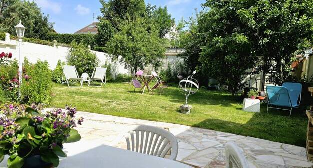 Maison à vendre 639 000 € 6 pièces 3 chambres 130 m² 322 m² de terrain Epi d'Or Saint-Cyr-l'École 78210