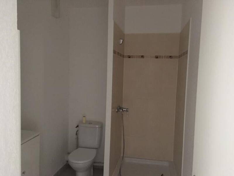 Maison à louer, 29m², MEZE