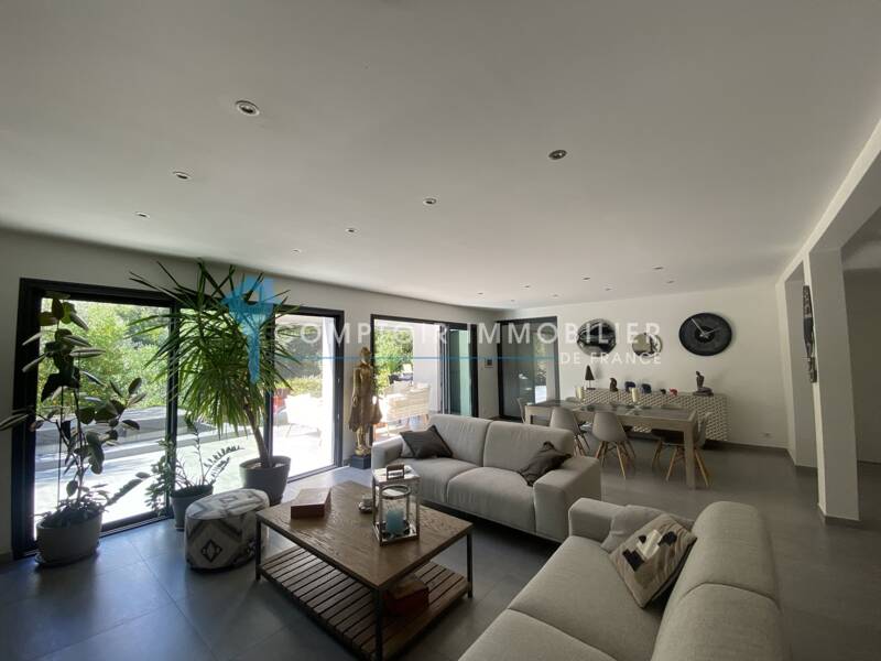 Maison à vendre, 200m², NIMES