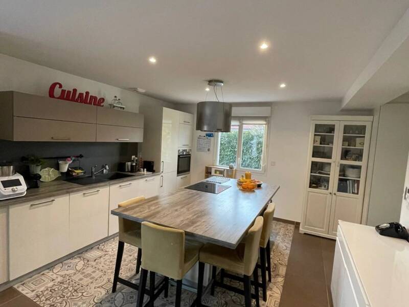 Maison à louer, 110m², SAINT GENIS POUILLY