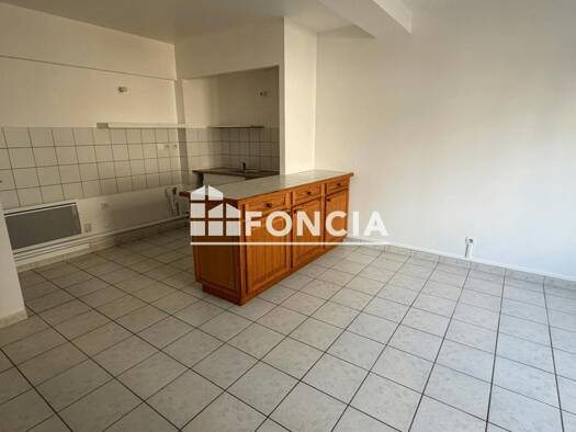 Duplex à louer 915 € 3 pièces 2 chambres 43,83 m² 1er étage Mairie Rouxel-Sud Est Pontault-Combault 77340