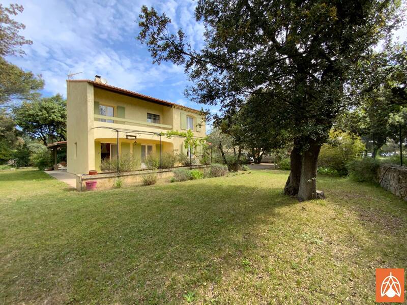 Maison à louer, 170m², GRANS