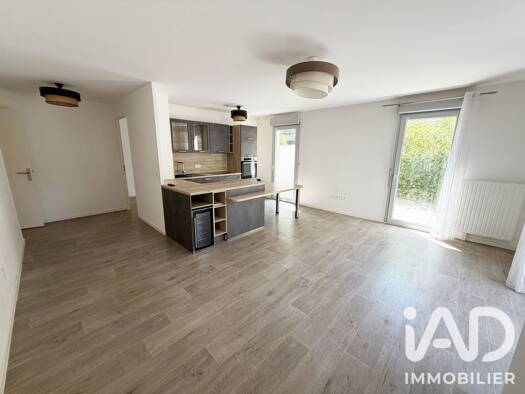 Appartement à vendre 289 000 € 4 pièces 3 chambres 82 m² RDC/4 Le Centre Boissy-Saint-Léger 94470