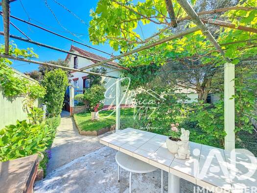 Maison à vendre 359 500 € 5 pièces 3 chambres 94 m² 367 m² de terrain Petit Drancy Drancy 93700