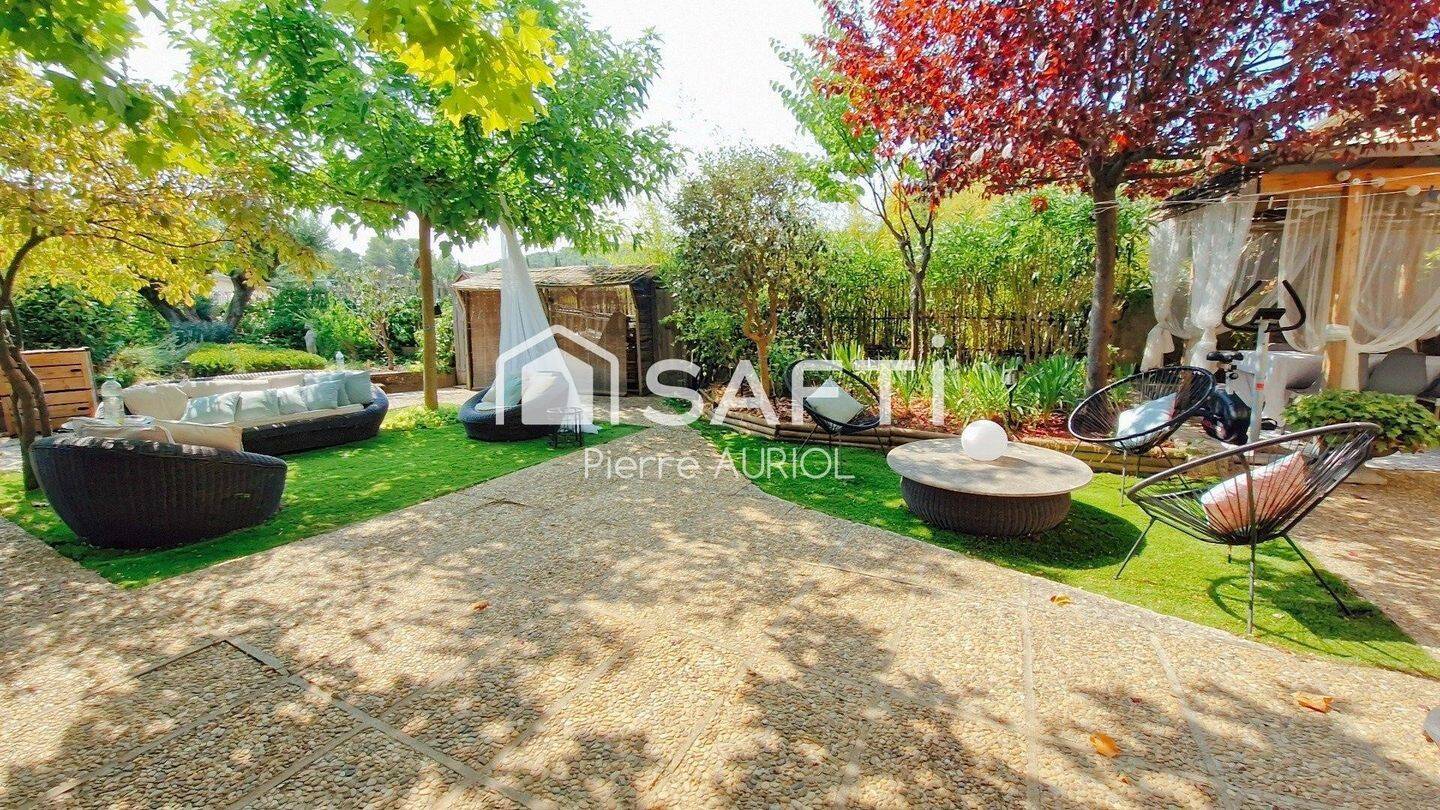 Maison à vendre, 176m², LA BASTIDE DES JOURDANS