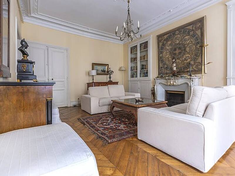 Maison à louer, 140m², PARIS 8E