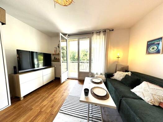 Appartement à louer 1 200 € 2 pièces 1 chambre 28 m² 4ème étage Celestins Merlo Oullins 69600