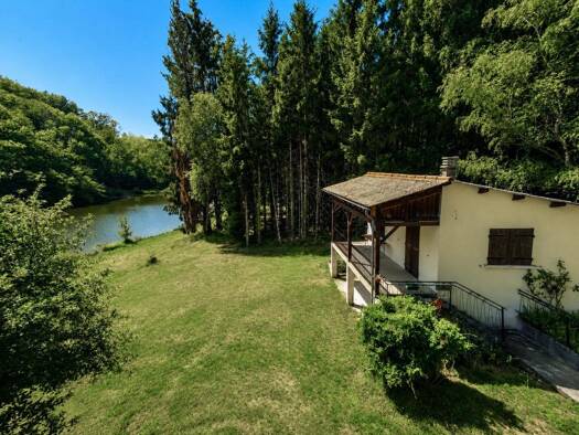 Terrain constructible à vendre 115 000 € 48 453 m² de terrain Augignac 24300