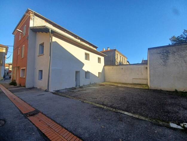 Appartement à vendre 105 000 € 2 pièces 1 chambre 45,4 m² RDC Saint-Étienne-de-Saint-Geoirs 38590