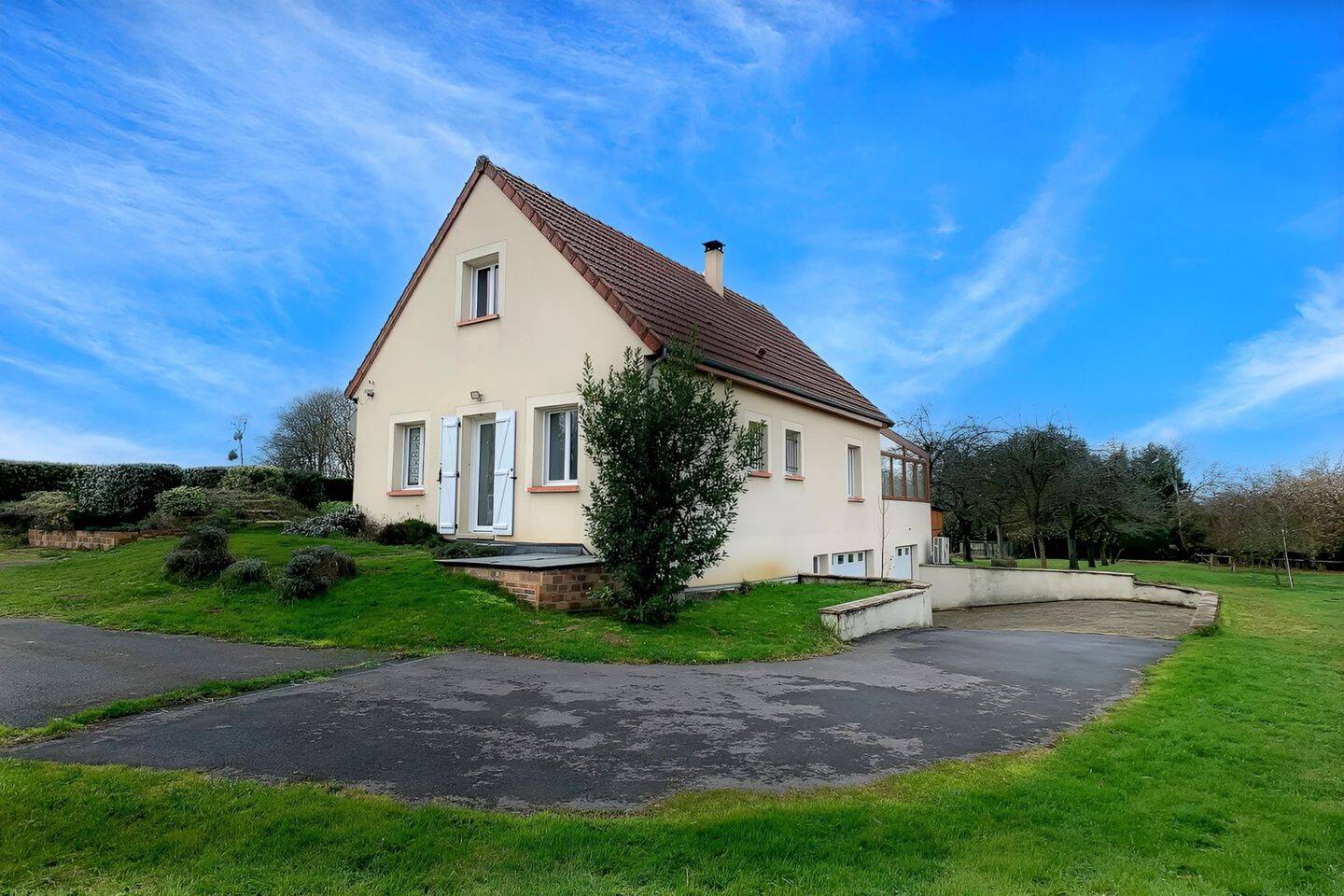 Maison à vendre, 188m², SAINT JEAN LES DEUX JUMEAUX
