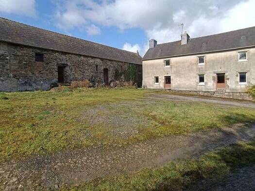 Maison à vendre 129 240 € 6 pièces 4 chambres 133 m² 1 110 m² de terrain Paule 22340
