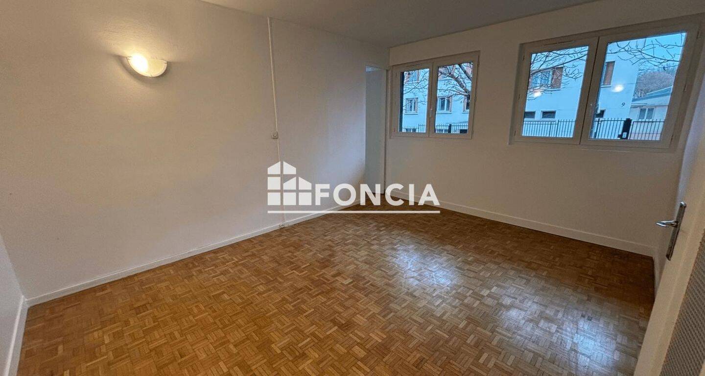 Maison à louer, 37m², SAINT MAUR DES FOSSES