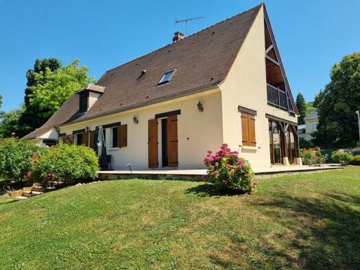 Maison de plain-pied à vendre 372 000 € 7 pièces 5 chambres 140 m² 1 900 m² de terrain Pierrefonds 60350