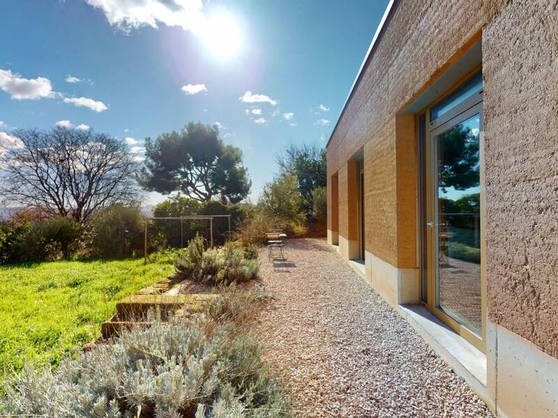 Maison à louer, 113m², MARSEILLE 13E