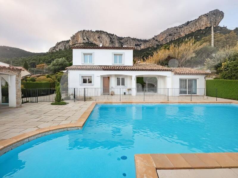 Maison à vendre, 134m², LE REVEST LES EAUX