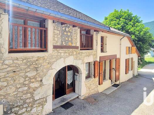 Maison à vendre 245 000 € 3 pièces 2 chambres 68 m² Autrans 38880