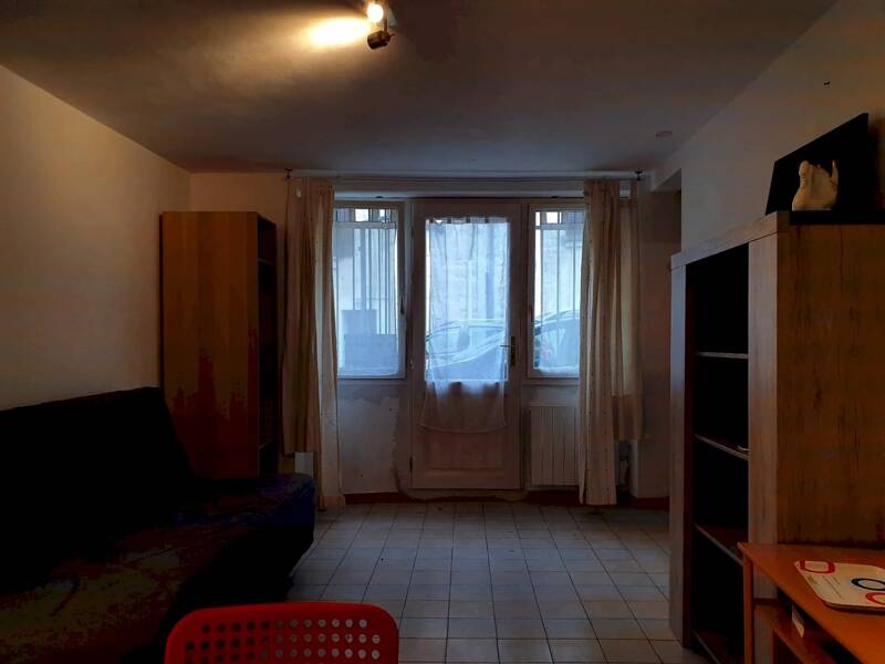 Maison à louer, 24m², UZES