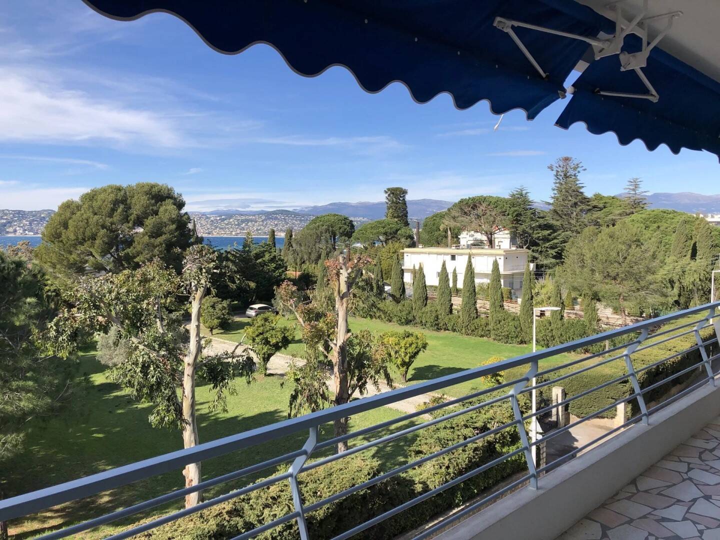 Maison à louer, 100m², ANTIBES