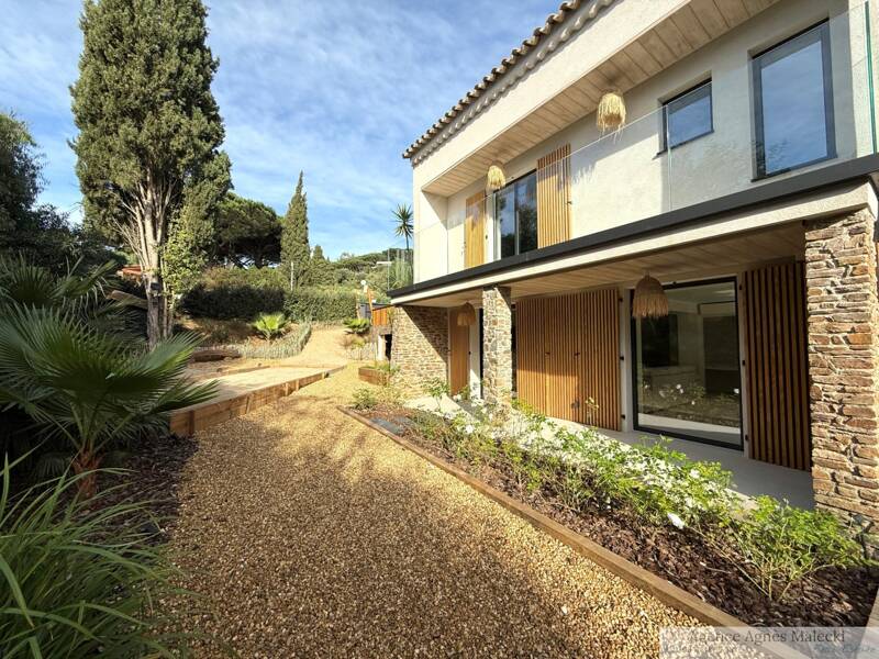 Maison à vendre, 142m², LA CROIX VALMER