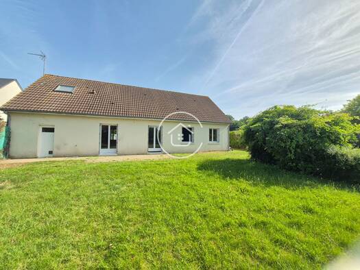 Maison à vendre 166 900 € 6 pièces 4 chambres 102,35 m² 780 m² de terrain Vendôme 41100