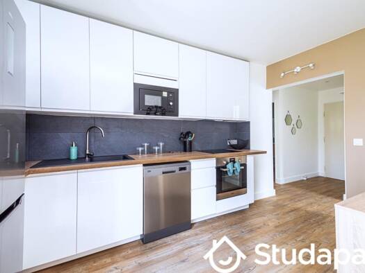 Colocation à louer 720 € 1 pièce 1 chambre 11 m² 4ème étage Les Résidences Palaiseau 91120