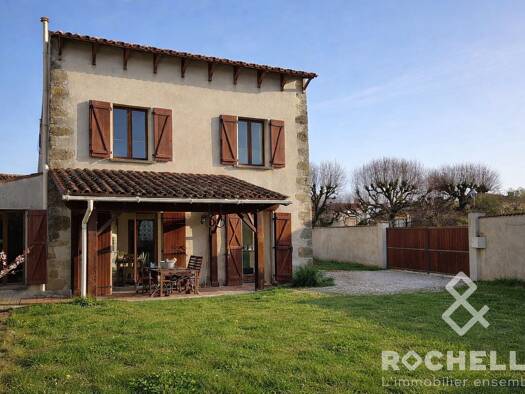 Maison à vendre 155 000 € 4 pièces 3 chambres 91,65 m² 318 m² de terrain Paillé 17470