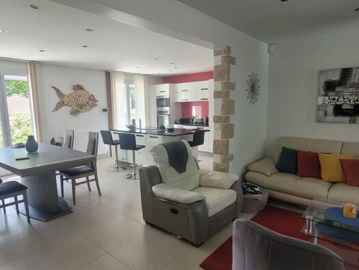 Pavillon à vendre 598 000 € 6 pièces 3 chambres 155 m² 800 m² de terrain Marbeau-Coeuilly Le Plessis-Trévise 94420