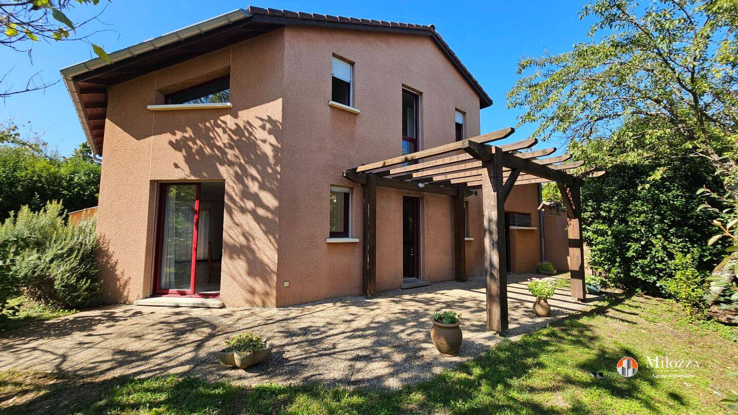 Maison à vendre, 141m², VAULX MILIEU