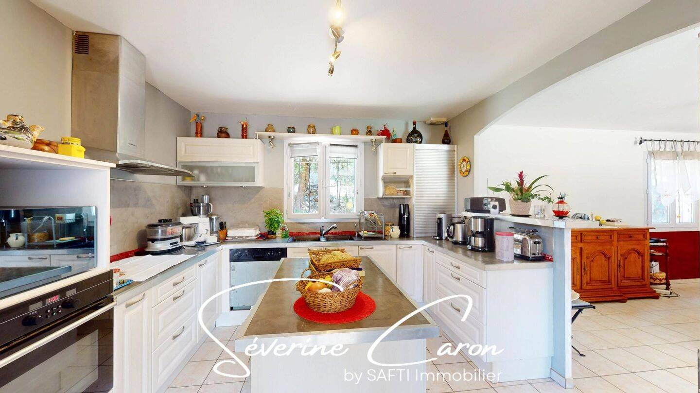 Maison à vendre, 121m², SAINTE ANASTASIE SUR ISSOLE