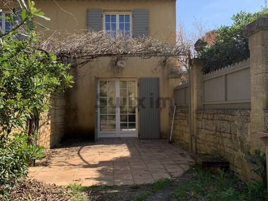 Maison à louer 670 € 3 pièces 2 chambres 50 m² Vers-Pont-du-Gard 30210