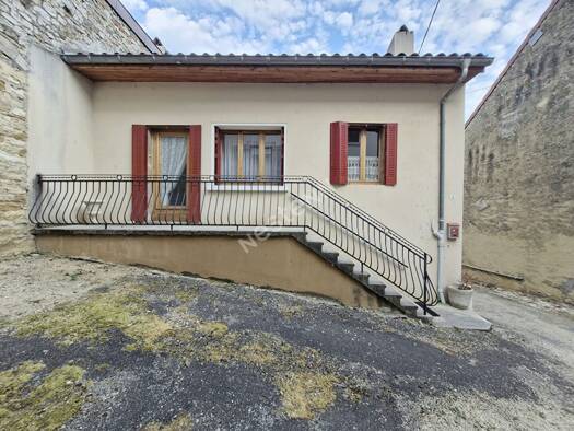 Maison à vendre 98 000 € 3 pièces 2 chambres 70 m² 169 m² de terrain Cousance 39190
