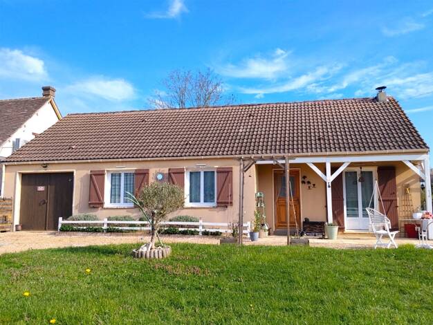 Maison de plain-pied à vendre 189 000 € 4 pièces 3 chambres 99,7 m² Saint-Lubin-des-Joncherets 28350