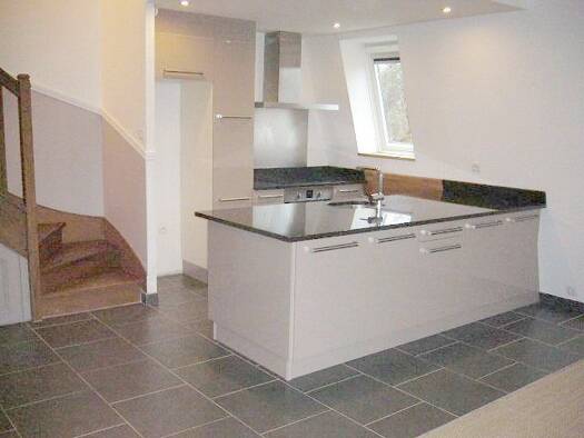 Appartement à louer 1 333 € 3 pièces 2 chambres 65,55 m² Étage 3/3 Fontainebleau 77300
